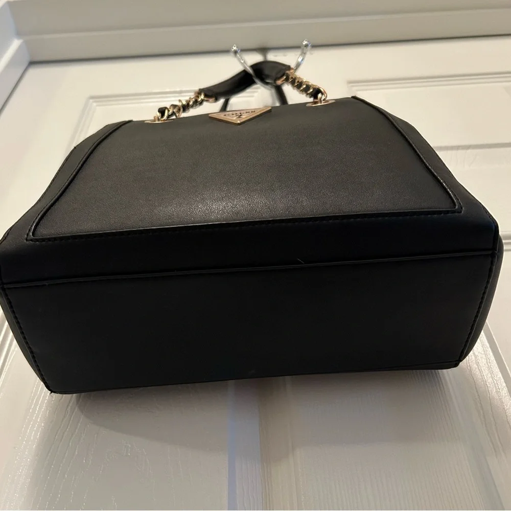 Guess Black Satchel Handbag - Picture 3 of 9